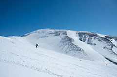 月山