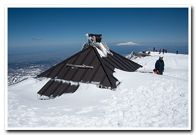 月山
