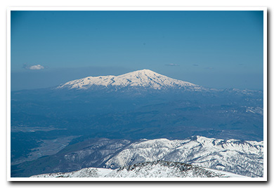 月山