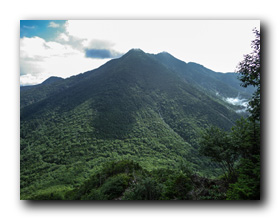小真名子山