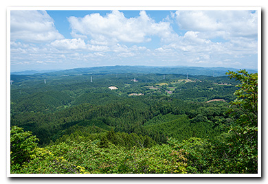 御岩山