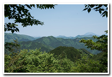 石裂山