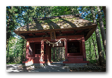 戸隠神社随神門